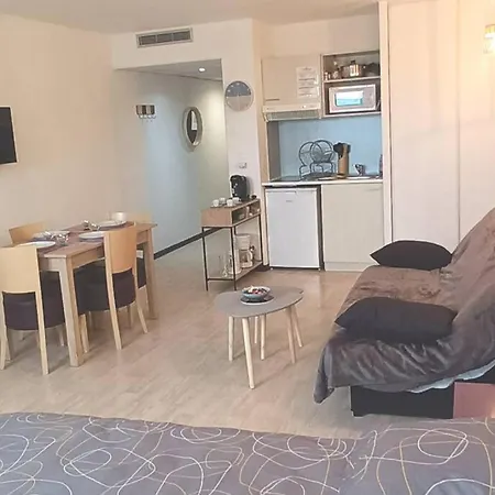 Grand Classe 2 Etoiles De 1 A 4 Personnes