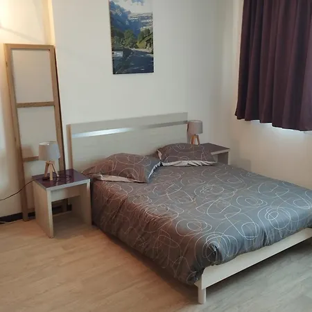 Grand Classe 2 Etoiles De 1 A 4 Personnes